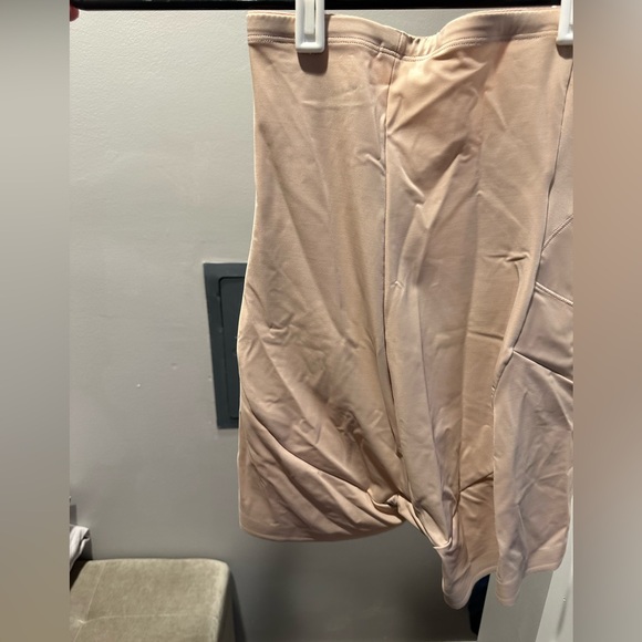 NWT magicsuit shapeware shorts size medium - Picture 2 of 2